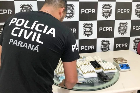 Policia Civil apreende 550 cigarros eletrônicos de maconha líquida em Curitiba