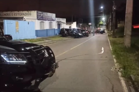 Suspeitos de roubo morrem em confronto com a PM em Colombo