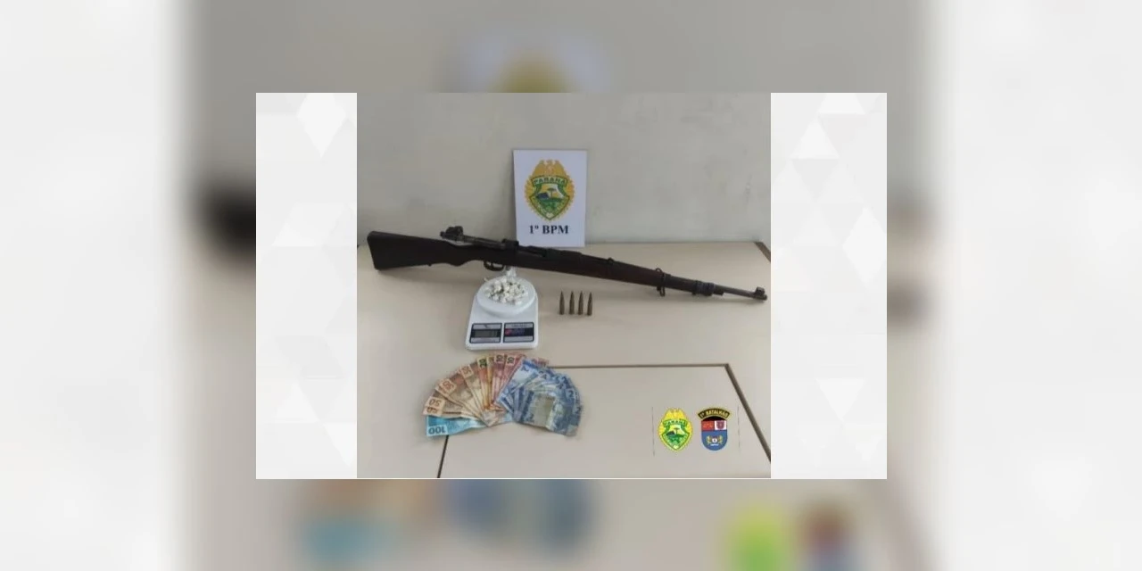 Polícia Militar apreende fuzil, munições e drogas em Ponta Grossa.