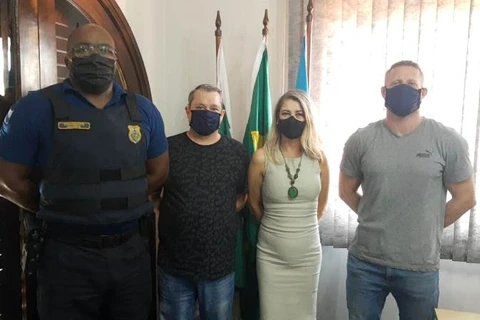 Secretária Tânia Sviercoski realiza visita à Polícia Federal em Ponta Grossa