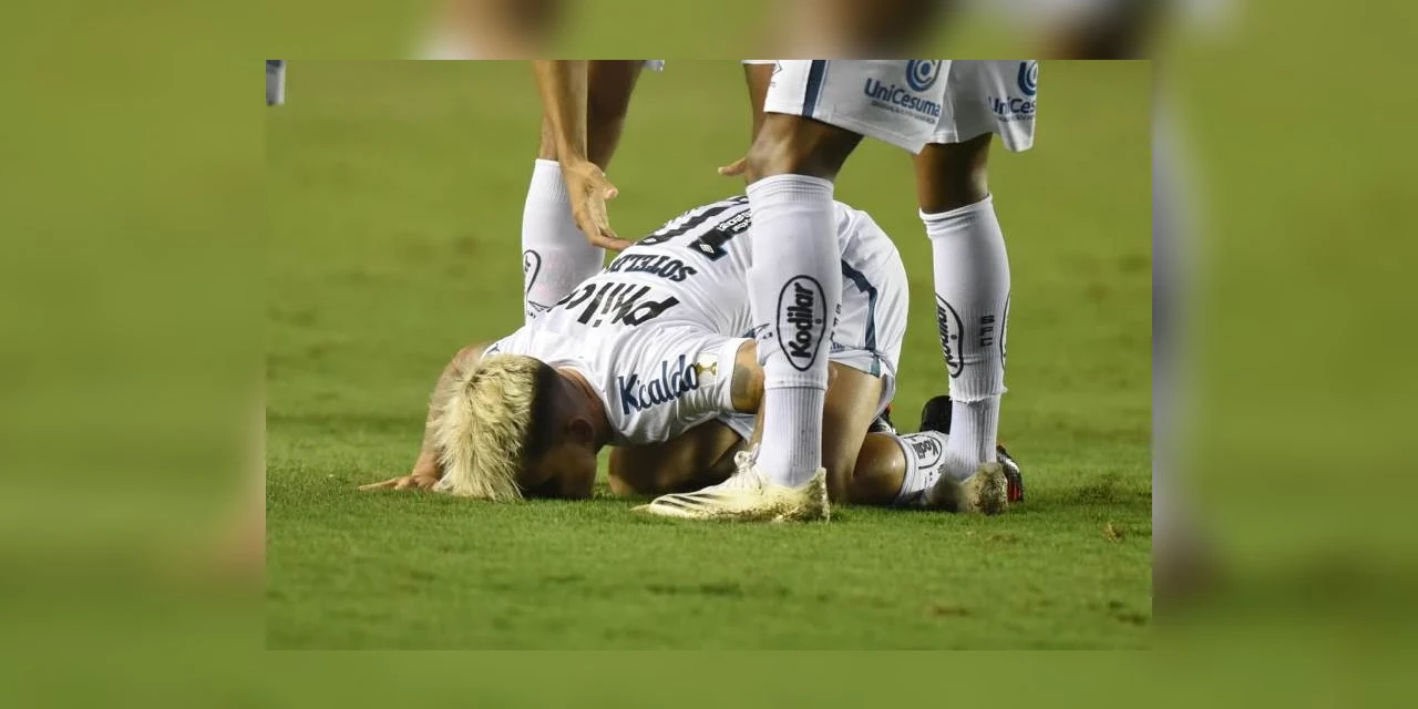 Santos atropela o Boca e vai a final da Libertadores