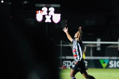 De virada o Operário vence o CRB e cola no G4