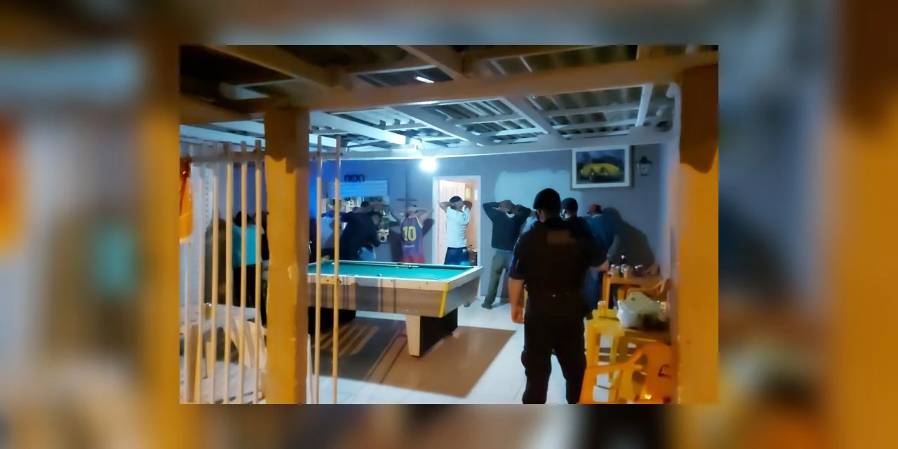 Operação ‘Toque de Recolher’ notifica 17 estabelecimentos em PG