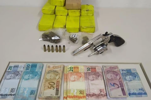 Quatro homens são presos e mais de 3,5 quilos de maconha apreendidos em Ponta Grossa