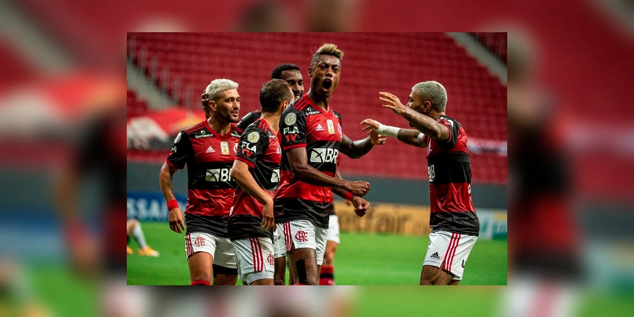 Mengão vence o Palmeiras e se mantém vivo na briga pelo título Brasileiro