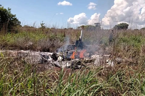 Queda de aeronave mata quatro jogadores e presidente do time do Palmas