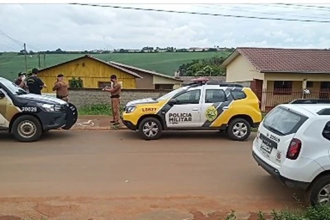 Vizinhos encontram homem morto dentro de residência em Ponta Grossa
