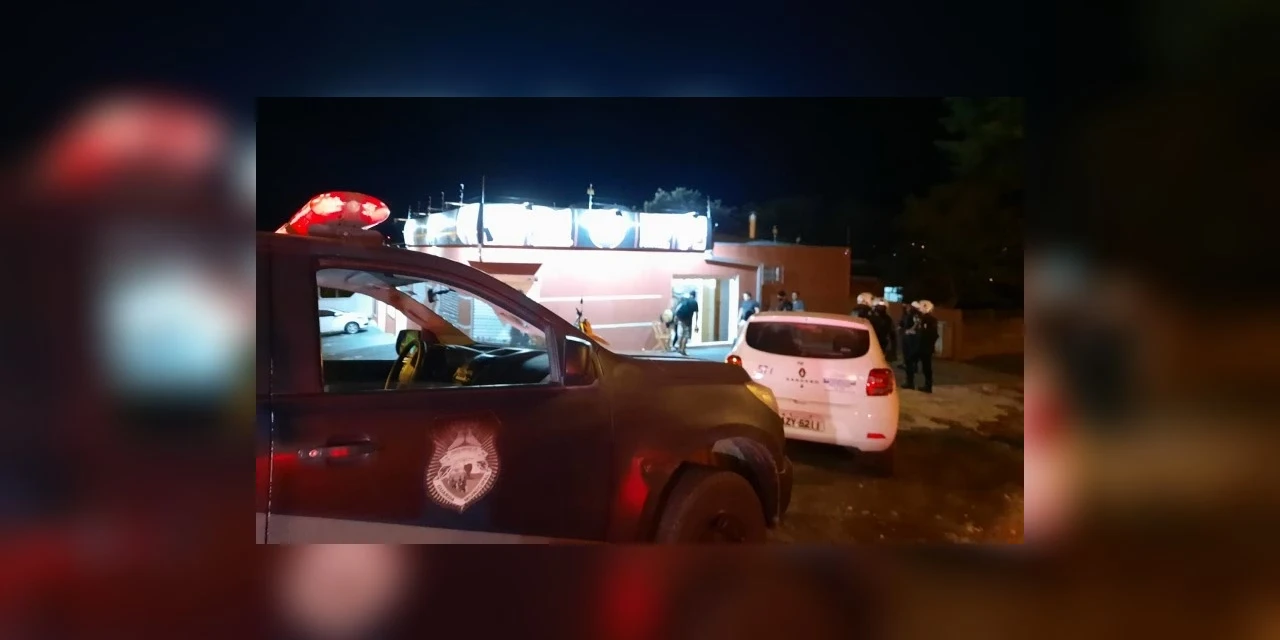 Equipes da Prefeitura percorrem 439 estabelecimentos durante fiscalização do toque de recolher