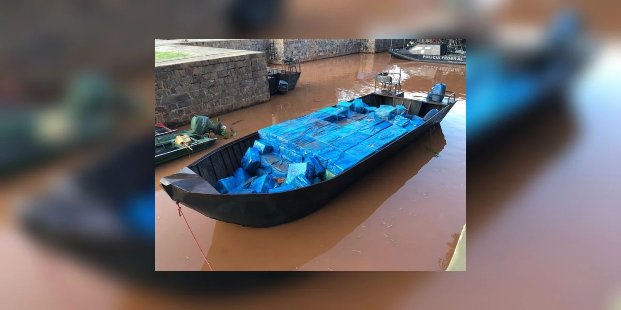 PF apreende aproximadamente 250 mil maços de cigarros contrabandeados no Paraná