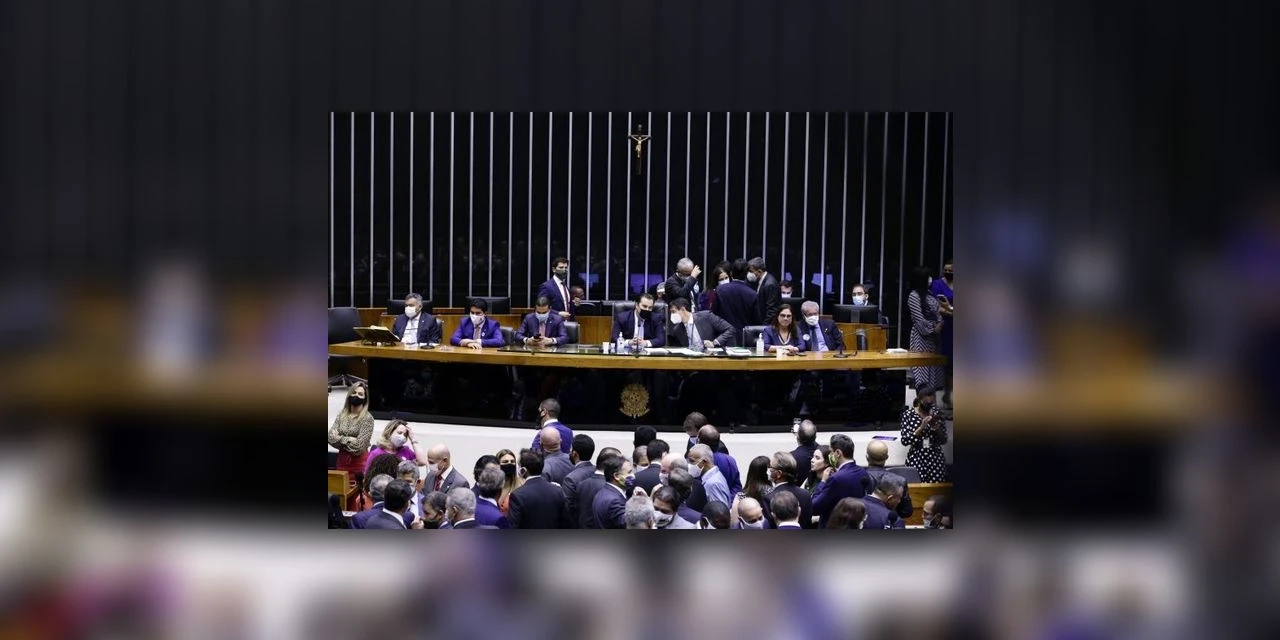 Deputados federais elegem novo presidente da Casa; acompanhe ao vivo
