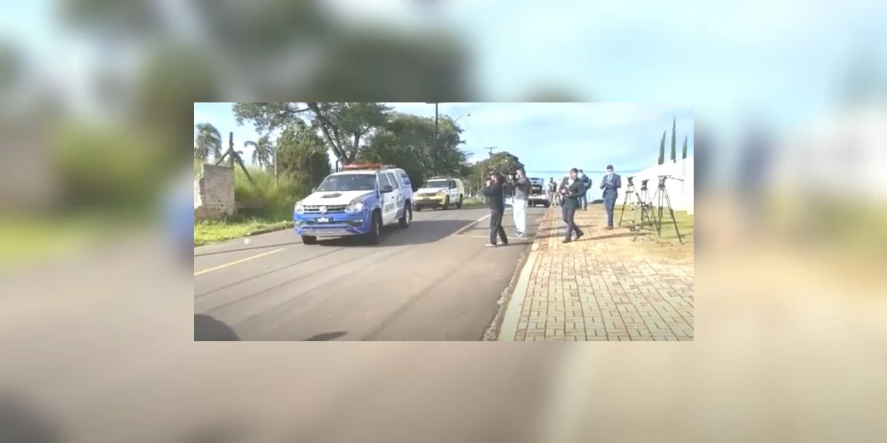 Defesa de Luiz Felipe Manvailer, acusado de matar advogada, abandona julgamento e sessão é encerrada