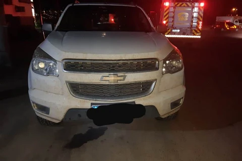 Pedestre fica em estado grave após ser atropelado e arrastado por 100 metros em PG