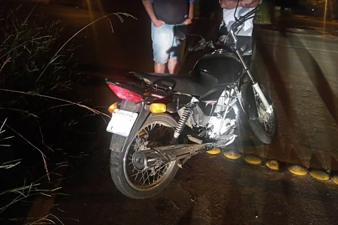 Socorrista do Samu é atingido por veículo e fica em estado grave. Motorista fugiu do local