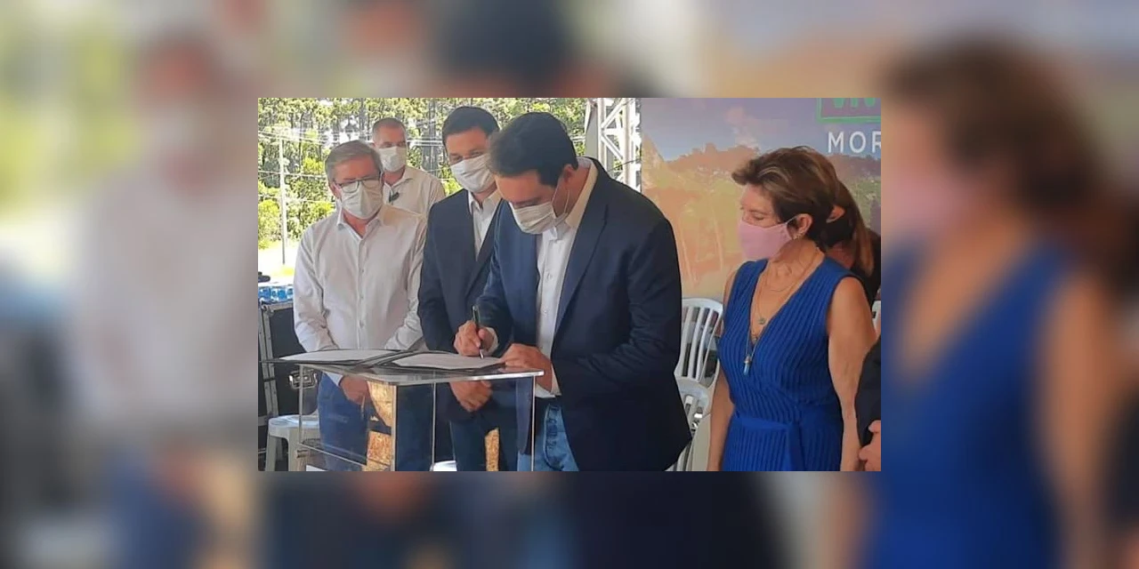 Governador assina ordem de serviço para construção do Condomínio do Idoso em PG