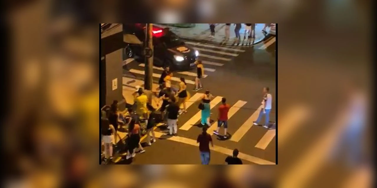 Briga generalizada é flagrada no centro de PG; assista!
