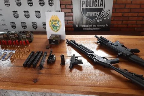 Operação policial mira apreensão de armas de fogo e roubos em Carambeí e Ponta Grossa