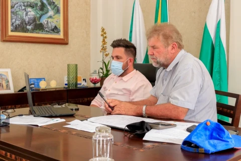 Prefeitura de Tibagi e Klabin se reúnem para falar sobre programas de apoio à gestão municipal, educação e agricultura familiar