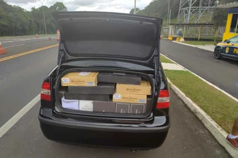 Carga de vinhos importados da Argentina é apreendida em Irati