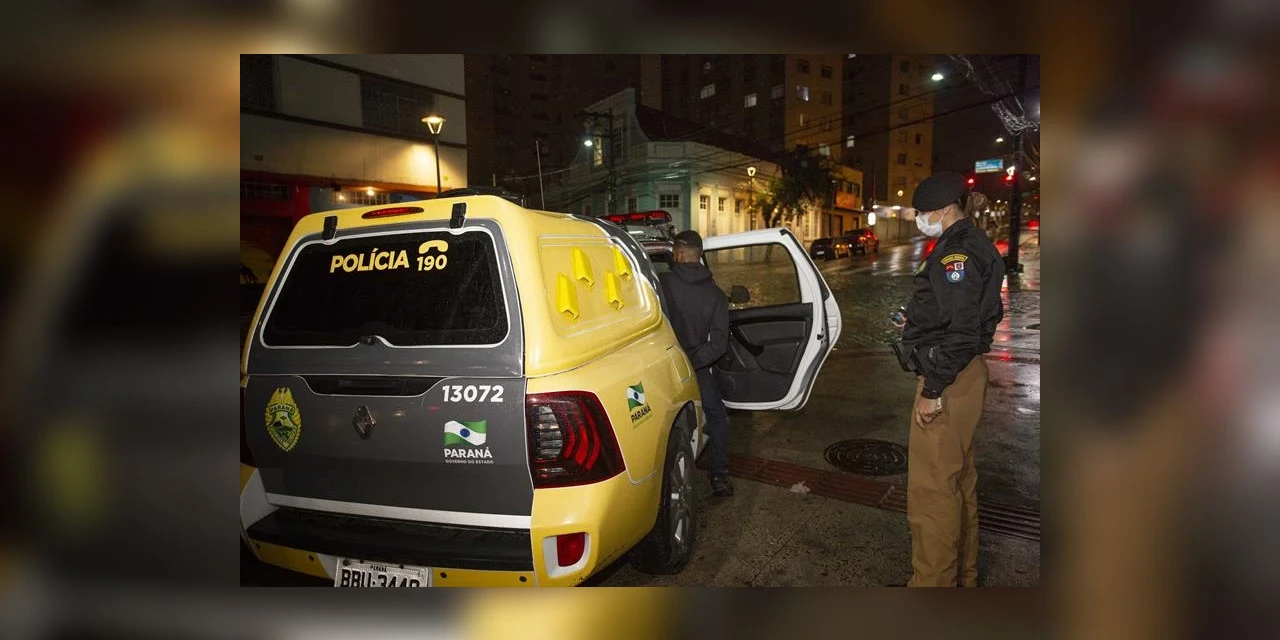 Fiscalização de combate ao covid fecha baile funk com mais de 100 pessoas em Curitiba