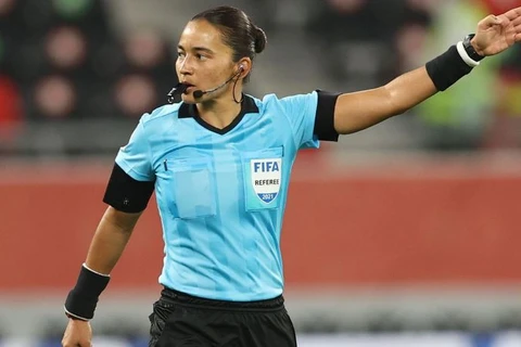 Paranaense Edina Alves será primeira mulher a apitar Derby paulistano