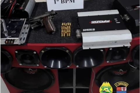 Polícia apreende arma de fogo e munições em festa clandestina na Boa Vista