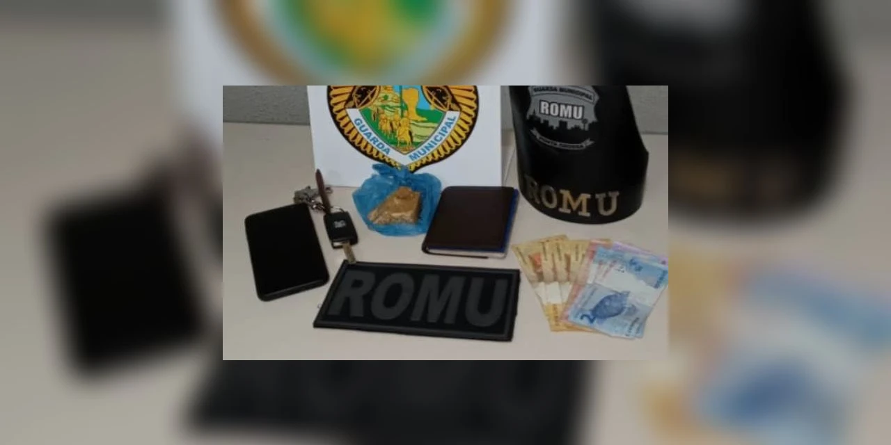 Rapaz é preso após ser flagrado com crack na cueca em PG