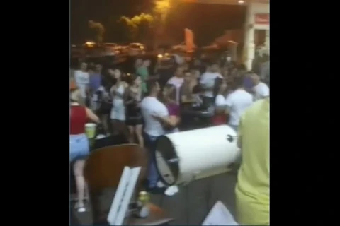 Justiça do PR bloqueia R$ 273 mil de prefeito que participou de evento com mais de 200 pessoas em plena pandemia