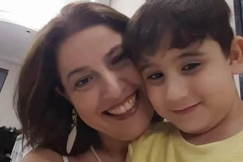 Vizinho invade casa e mata mãe e filho após briga por som alto