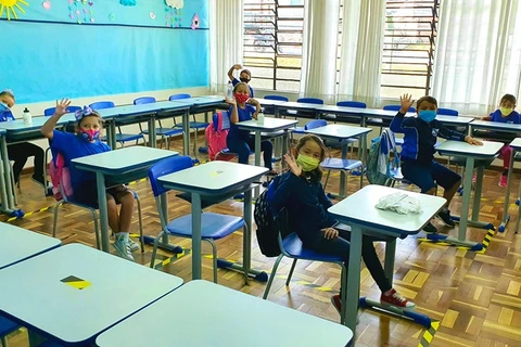 Aulas presenciais retornam no  dia 05 de abril em Ponta Grossa