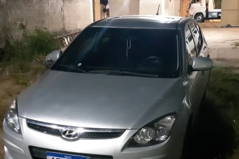 Em Tibagi, PRF recupera veículo com queixa de furto