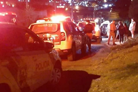 Polícia flagra festa clandestina em chácara no interior de Carambeí