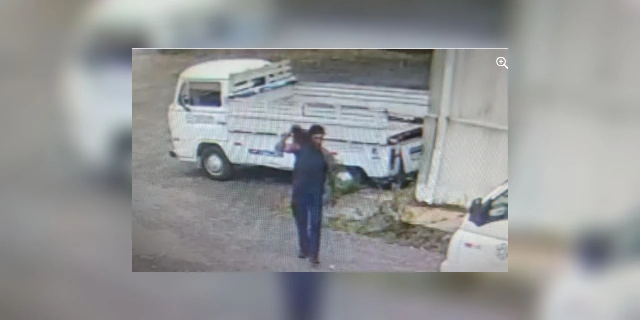 Homem é flagrado furtando bateria de veículo da Fundação de Assistência Social