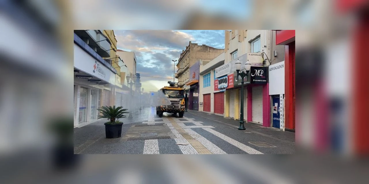 Prefeitura promove desinfecção frequente em toda cidade