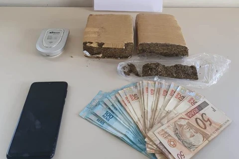 Adolescentes são apreendidos por envolvimento com tráfico de drogas em bairro de PG