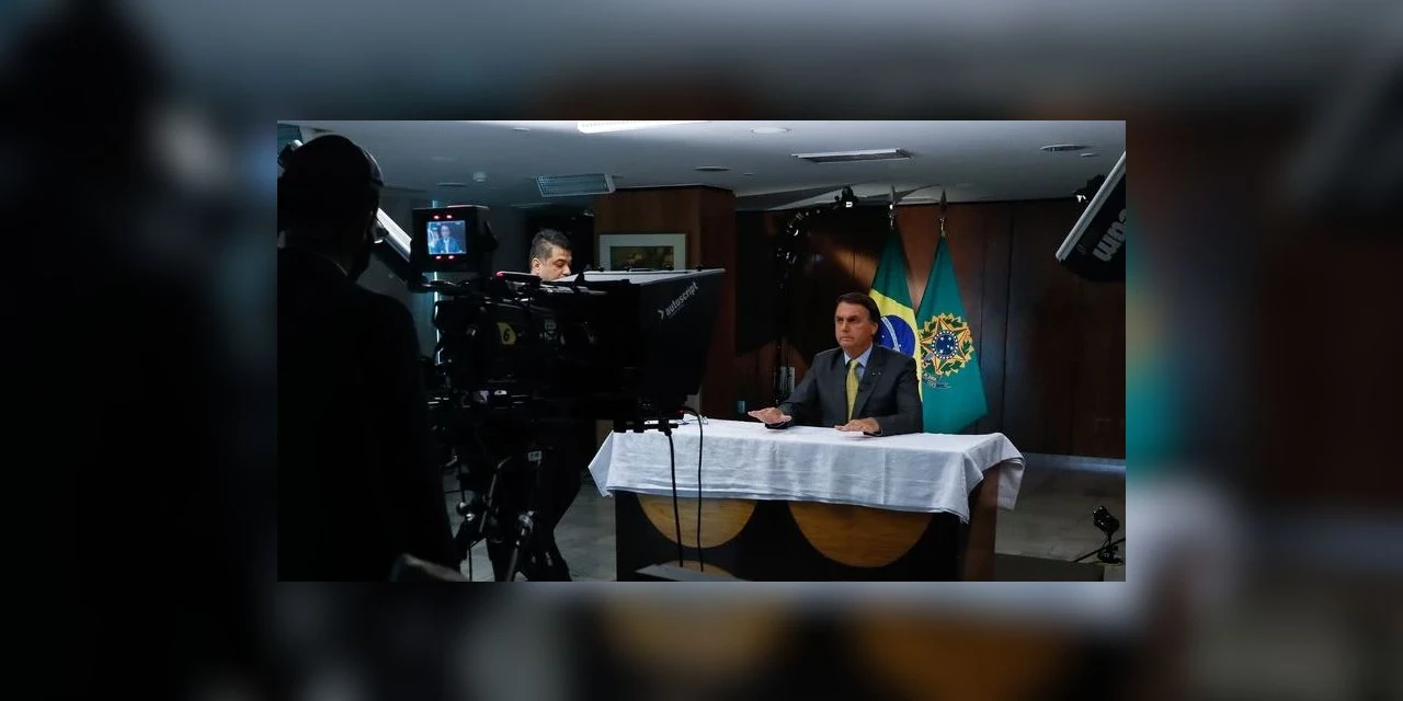 Bolsonaro diz que Brasil será autossuficiente na produção de vacinas