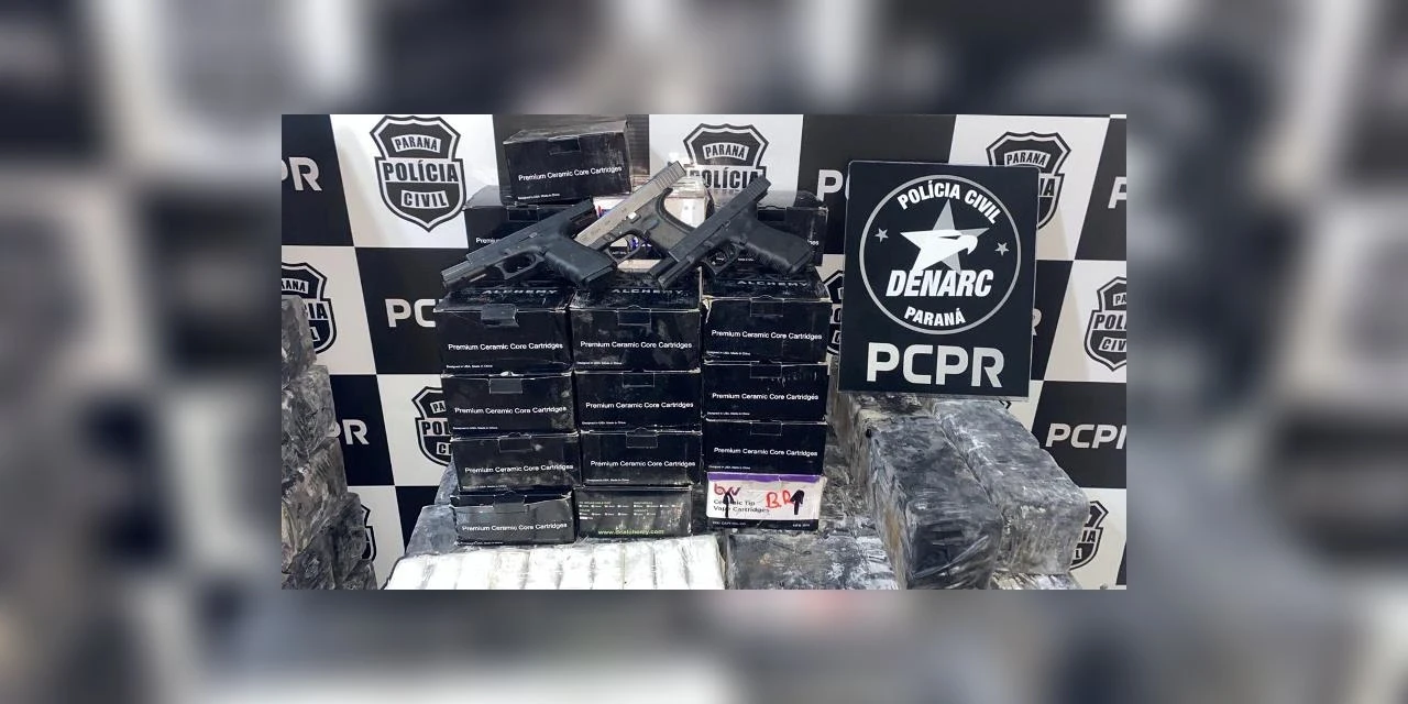 Cão farejador ajuda policia a encontrar droga avaliada em R$ 40 milhões