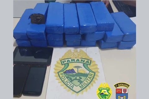 Suspeito de tráfico é baleado em troca de tiros com PMs em Castro; quase 10 kg de maconha foram apreendidos