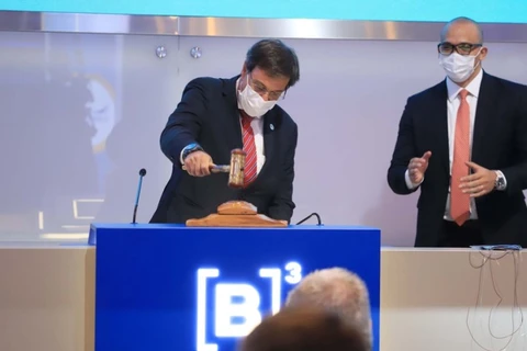 Afonso Pena e outros três aeroportos do Paraná passam à concessão privada