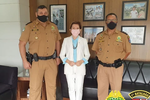 Em Ponta Grossa, Policiais Militares recebem primeira dose de vacina contra convid-19.