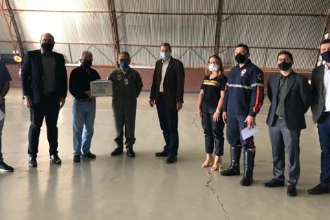 Aeromédico recebe equipamento que auxilia no atendimento de pacientes