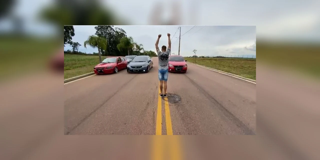 Vídeo mostra  carros promovendo "racha" em Ponta Grossa