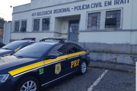 Homem é preso por importunação sexual em ônibus depois de denúncia de jovem