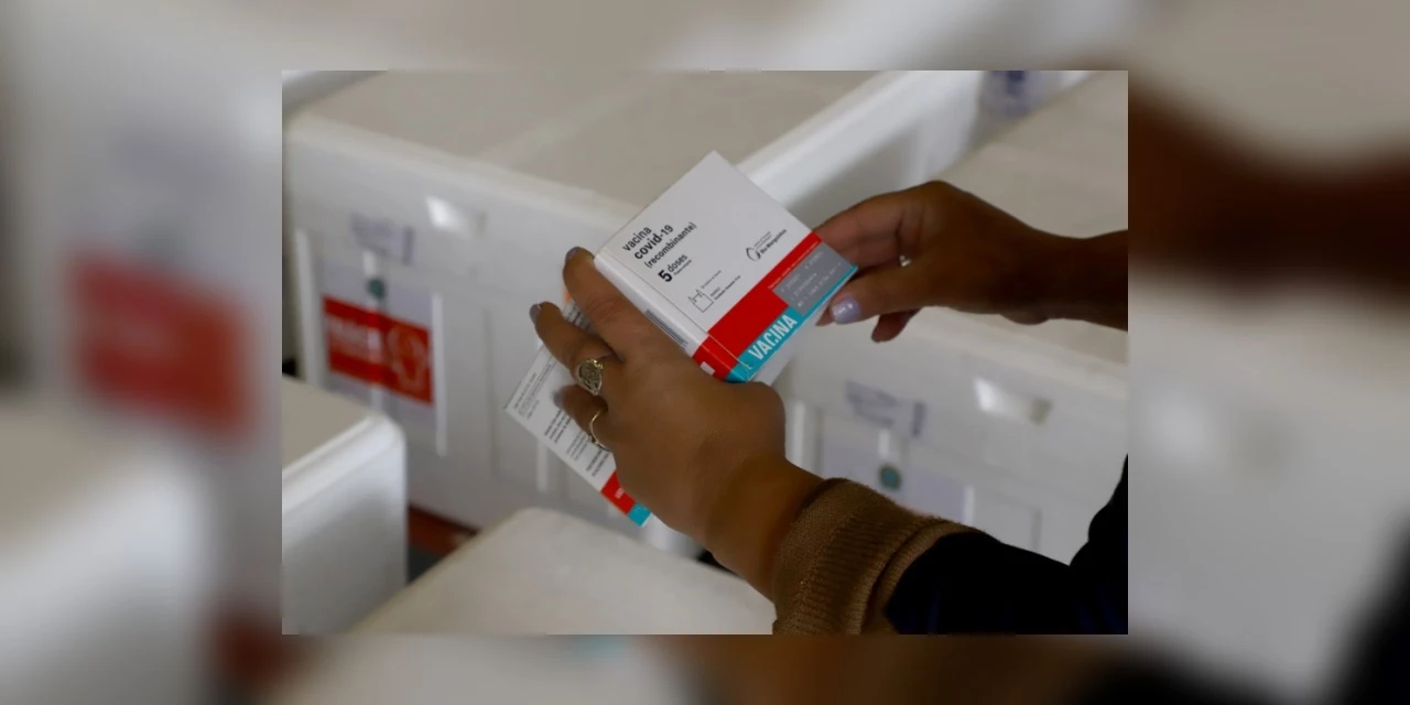 Mais de 9,5 mil doses de vacinas contra a Covid serão distribuídas no Paraná nesta sexta