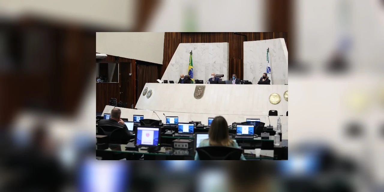 Assembleia aprova o projeto que cria o código “Sinal Vermelho” no Paraná