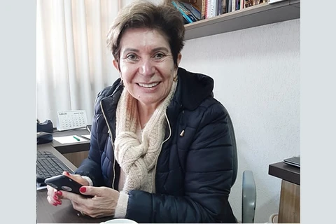 Prefeita Elizabeth tem celular clonado por golpistas