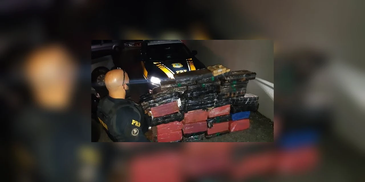 Casal é preso com quase meia tonelada de maconha em Porto Amazonas