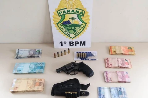 Homem é detido por posse ilegal de arma de fogo, em Uvaranas