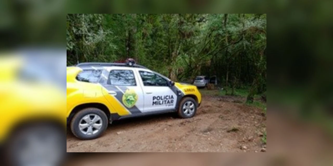 Veiculo roubado é recuperado pela PM em Castro