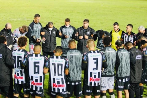 Operário vence o Cianorte por 3 a 0 e segue na liderança do estadual