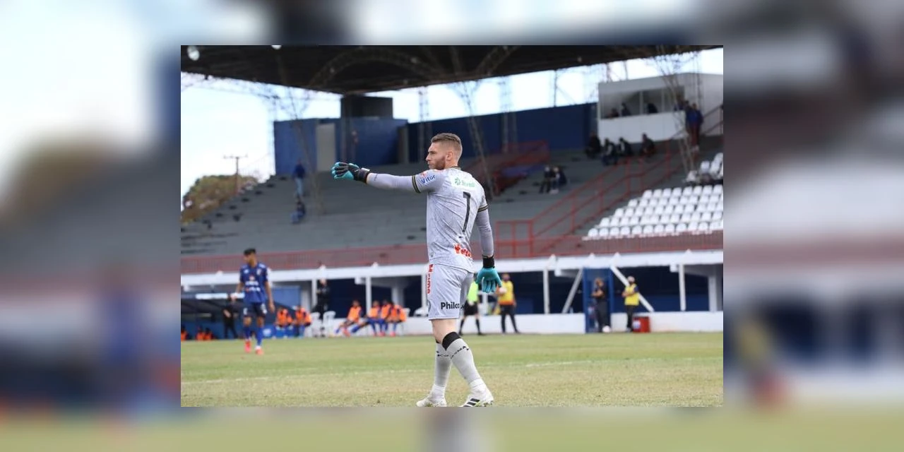Operário perde primeiro jogo das quartas de final do Paranaense